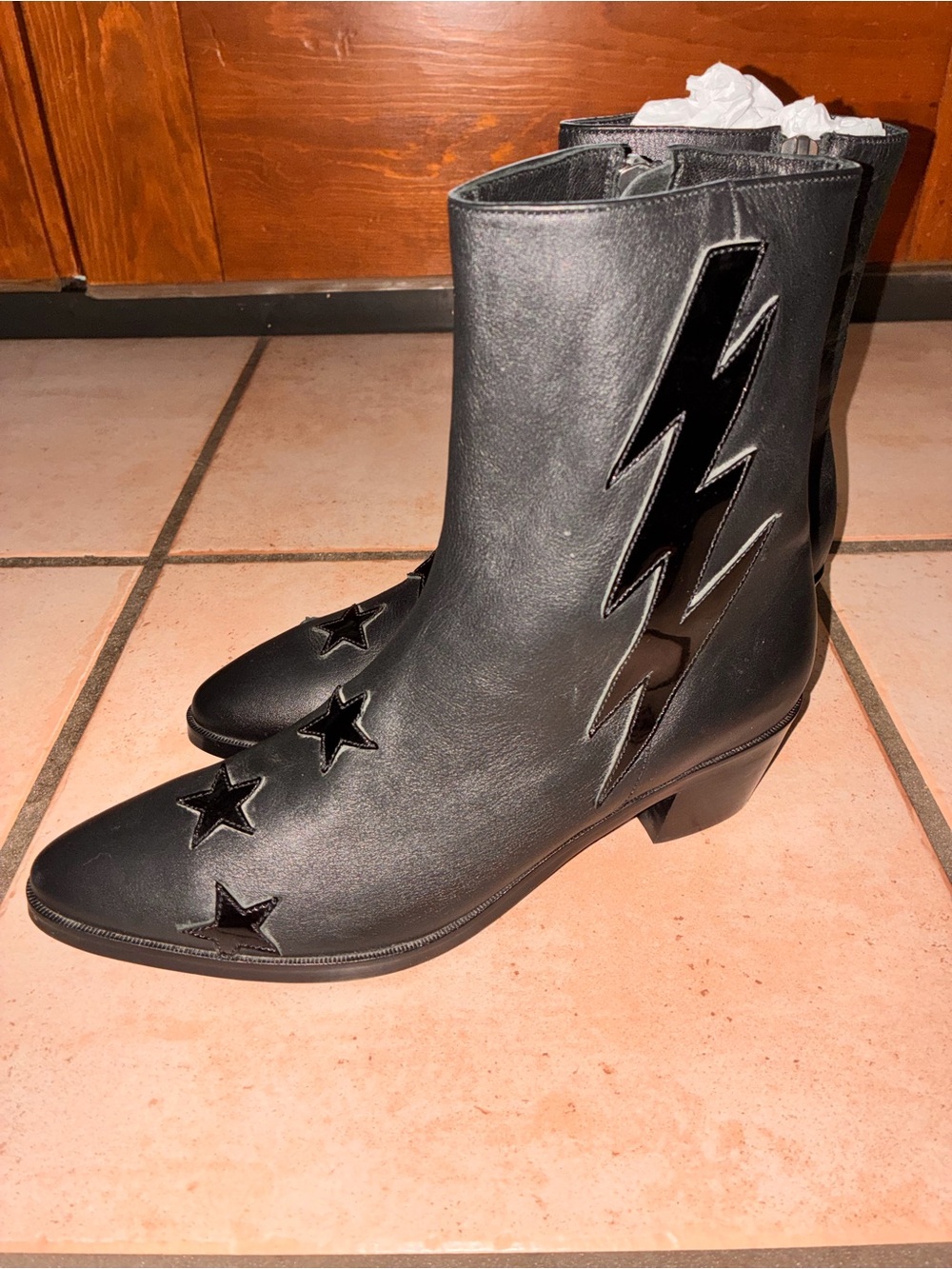 Modern Vice MV 37.5 Original Bolt Black Boots 7 Like New Pointed Stars